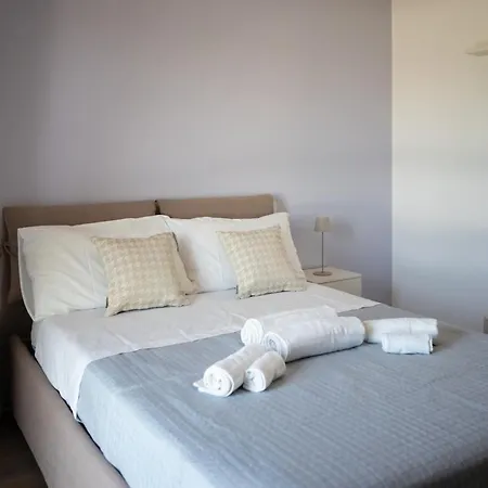 Rosi Villa *
